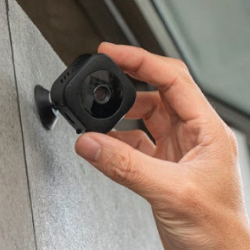 Customer testimonial about a GuardHouse security camera alert capturing package theft footage and helping provide video evidence to authorities.